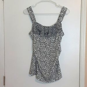 White House Black Market top